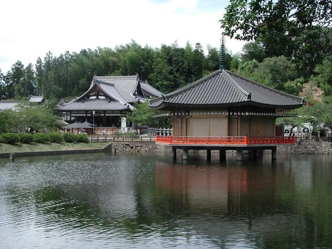 金閣浮御堂霊宝館　写真：安倍文殊院