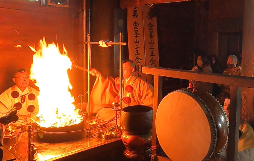 【うまし奈良めぐり】金峯山寺 世界遺産で修験僧侶(山伏)に導かれ護摩・食事作法・脳天神へと山伏体験