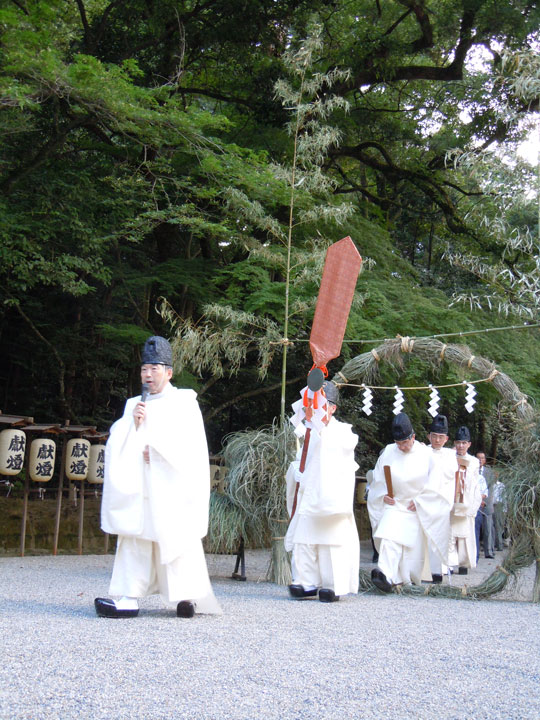 夏越の祓・茅の輪くぐり神事