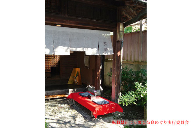 歌舞伎の舞台「つるべすし弥助」でお食事