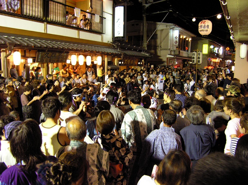 洞川溫泉 夏日盛事，行者祭典吸引眾多遊客