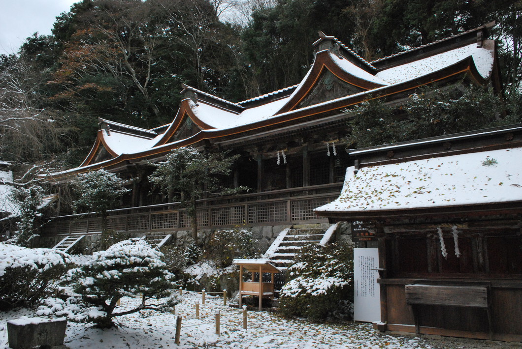 雪の吉野水分神社