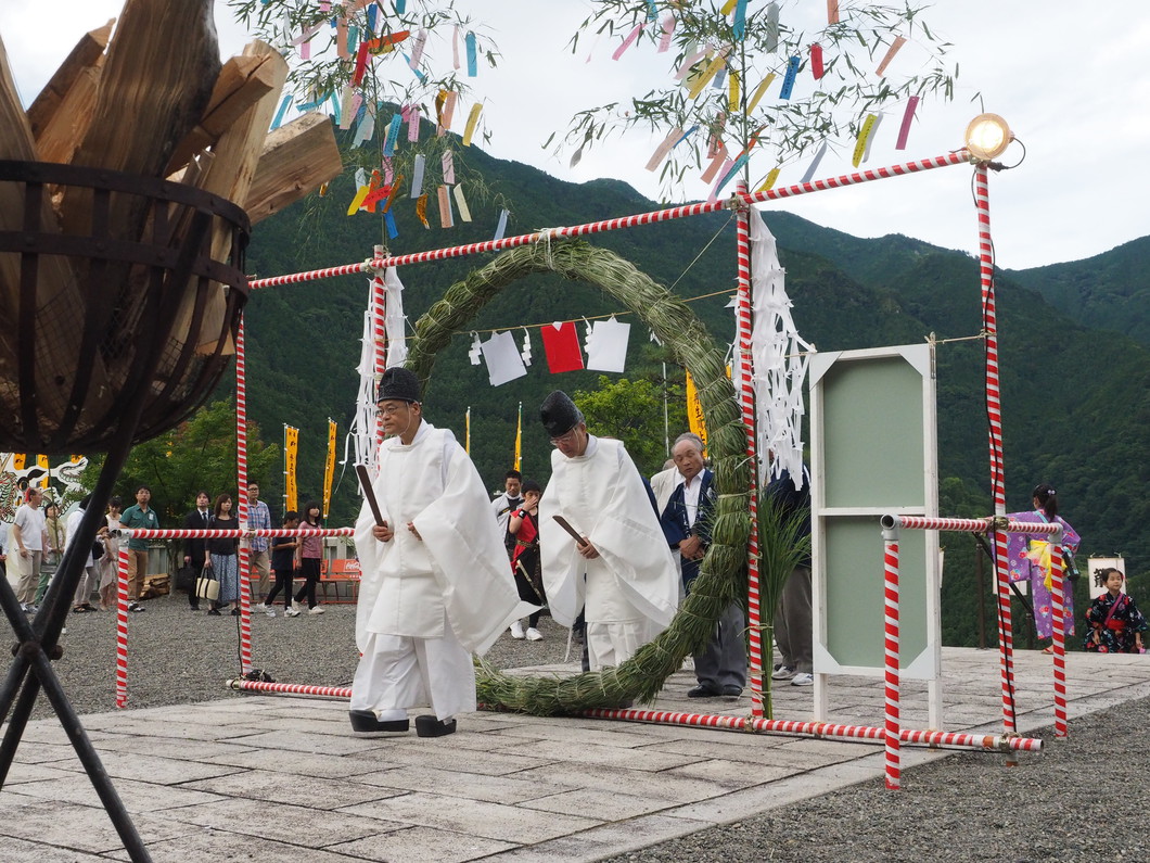 夏越大祓式・七夕燈籠祭