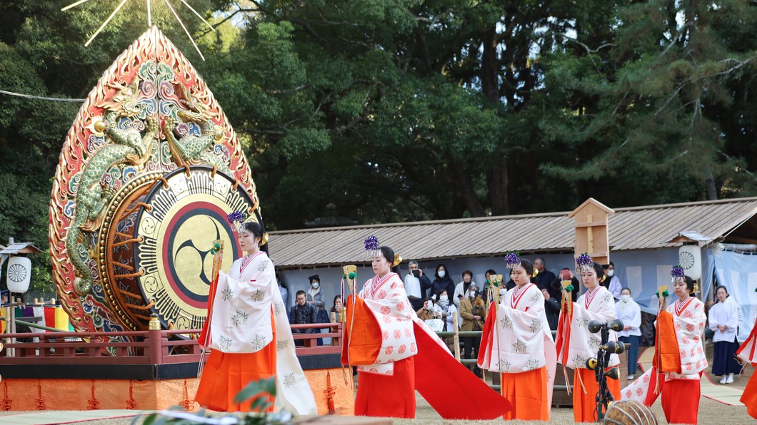 画像提供：春日大社