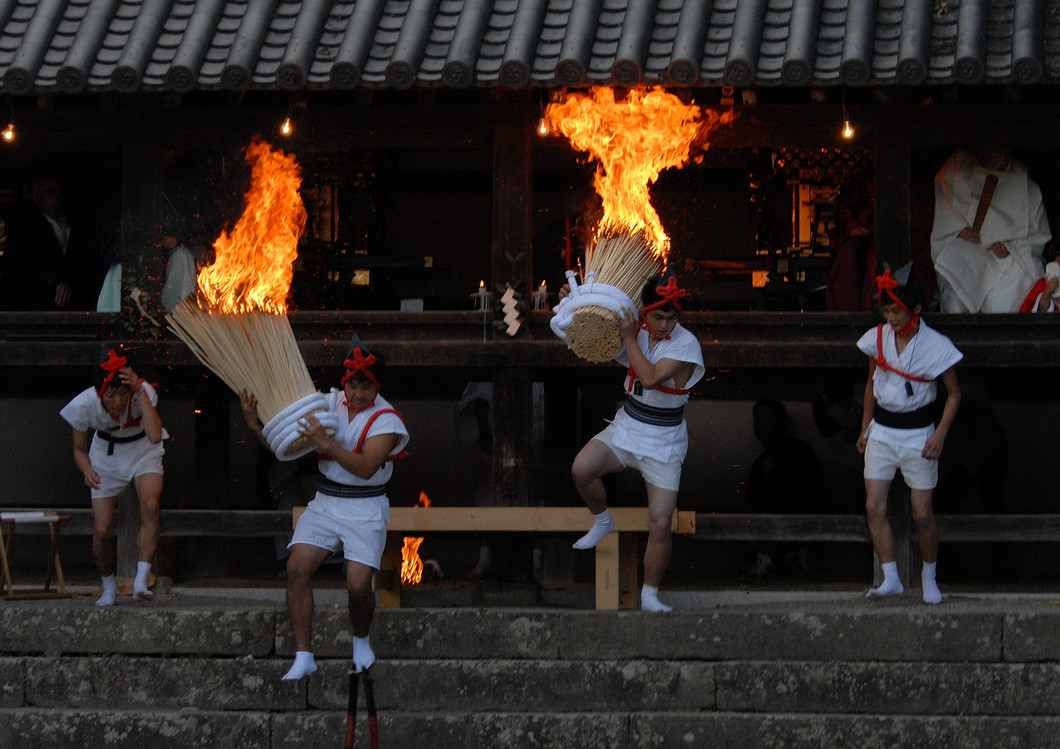 往馬大社火祭り