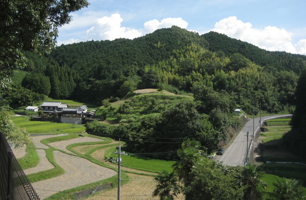 大淀町秋のフリーハイキング 吉野の自然と歴史を満喫 木漏れ日あふれる里山とおおよど遺産をたずねて 健脚向き 大淀町 奈良県観光 公式サイト あをによし なら旅ネット 大淀町 吉野路エリア イベント