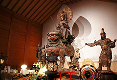 国宝の文殊菩薩騎獅像は大仏師・快慶の作