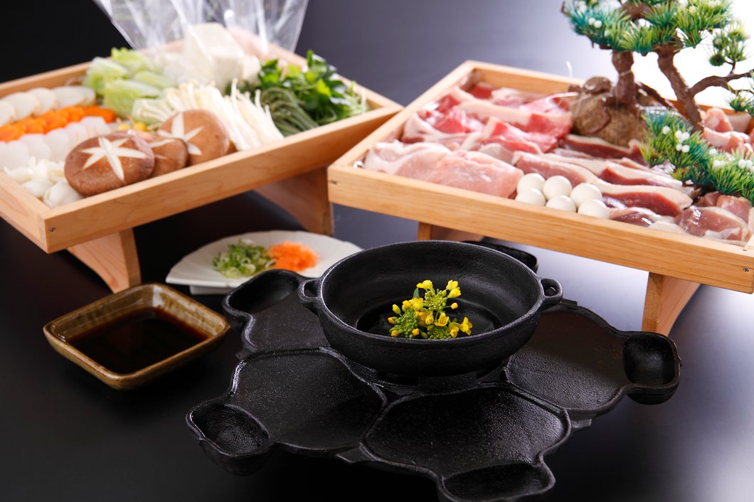 山の幸と歴史を味わう名物「義経鍋」