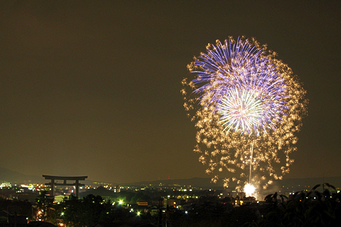 おんぱら祭奉納花火大会 (桜井市)